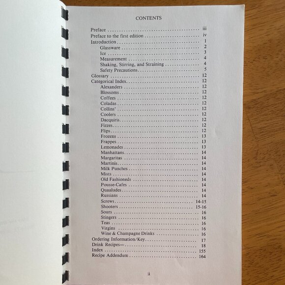 Vintage - The Bartender's Cherry - mixed drink cocktail recipe book - Picture 4 of 5